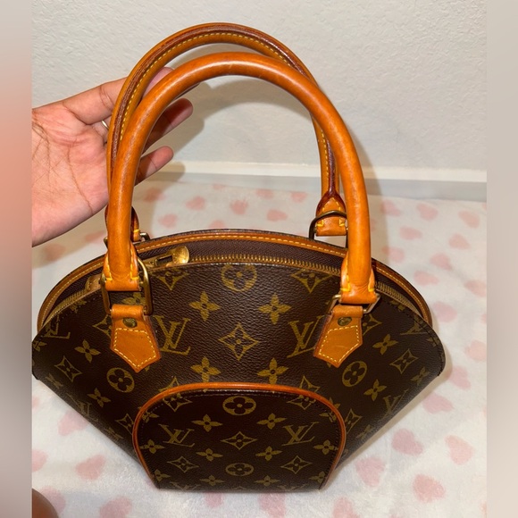 Louis Vuitton Ellipse monogram PM excellent condition - Picture 11 of 15